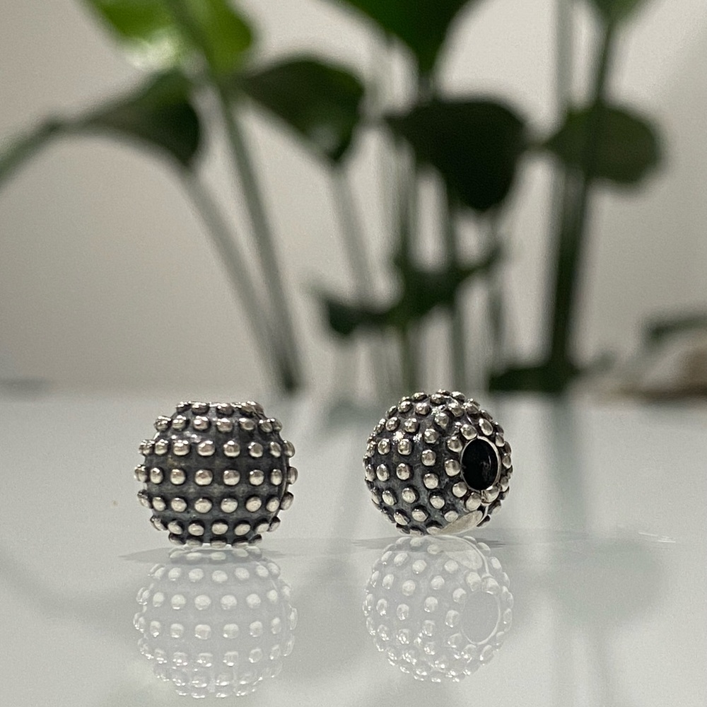 Authentic Pandora ~ Retired “Stud” Clips.